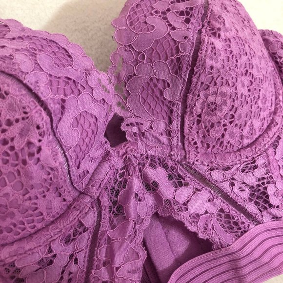 Victoria's Secret Bra (as seen on Kendall Jenner) - Picture 6 of 8